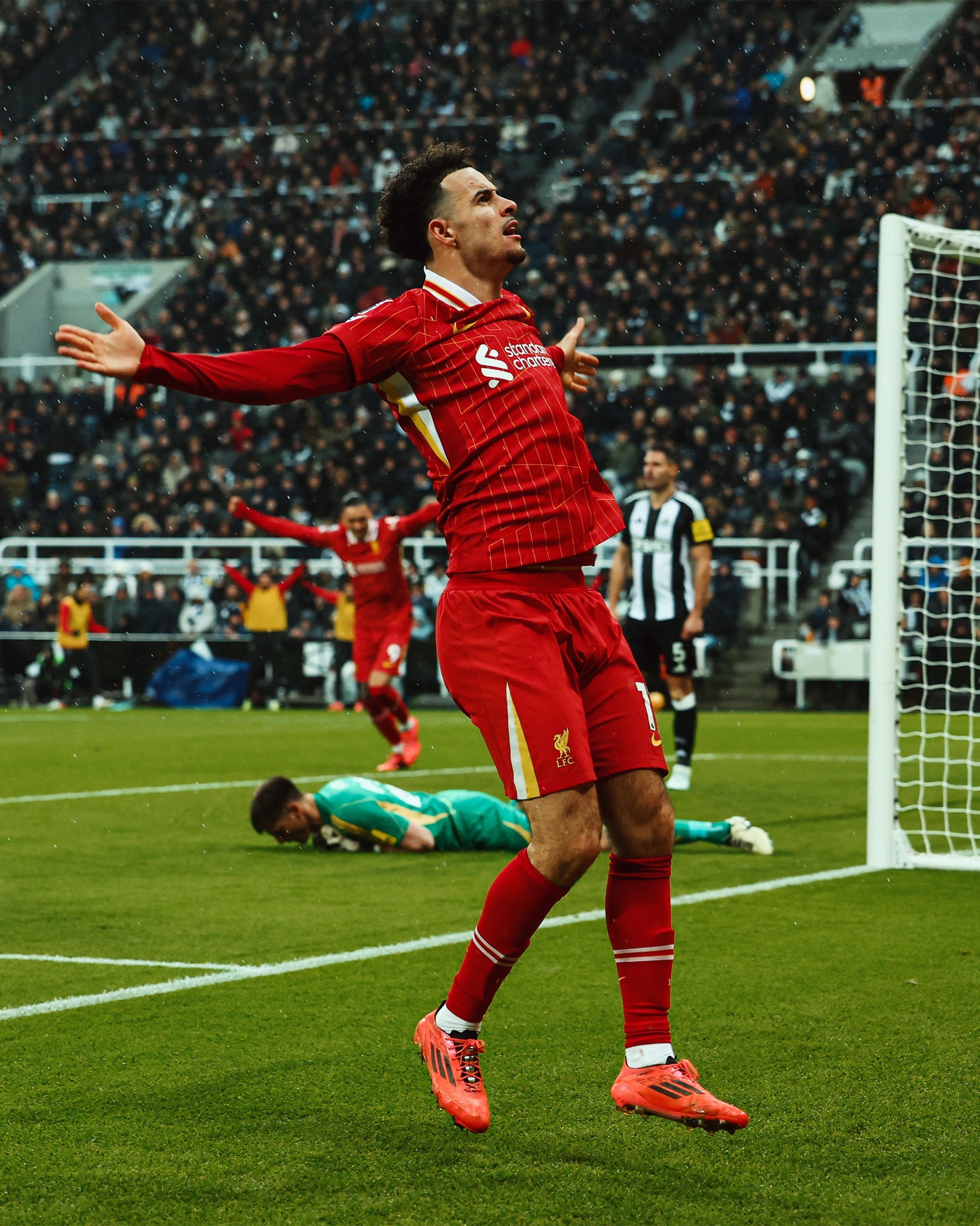 萨拉赫赛事官方发布突破纪录新规，切尔西争议不断！